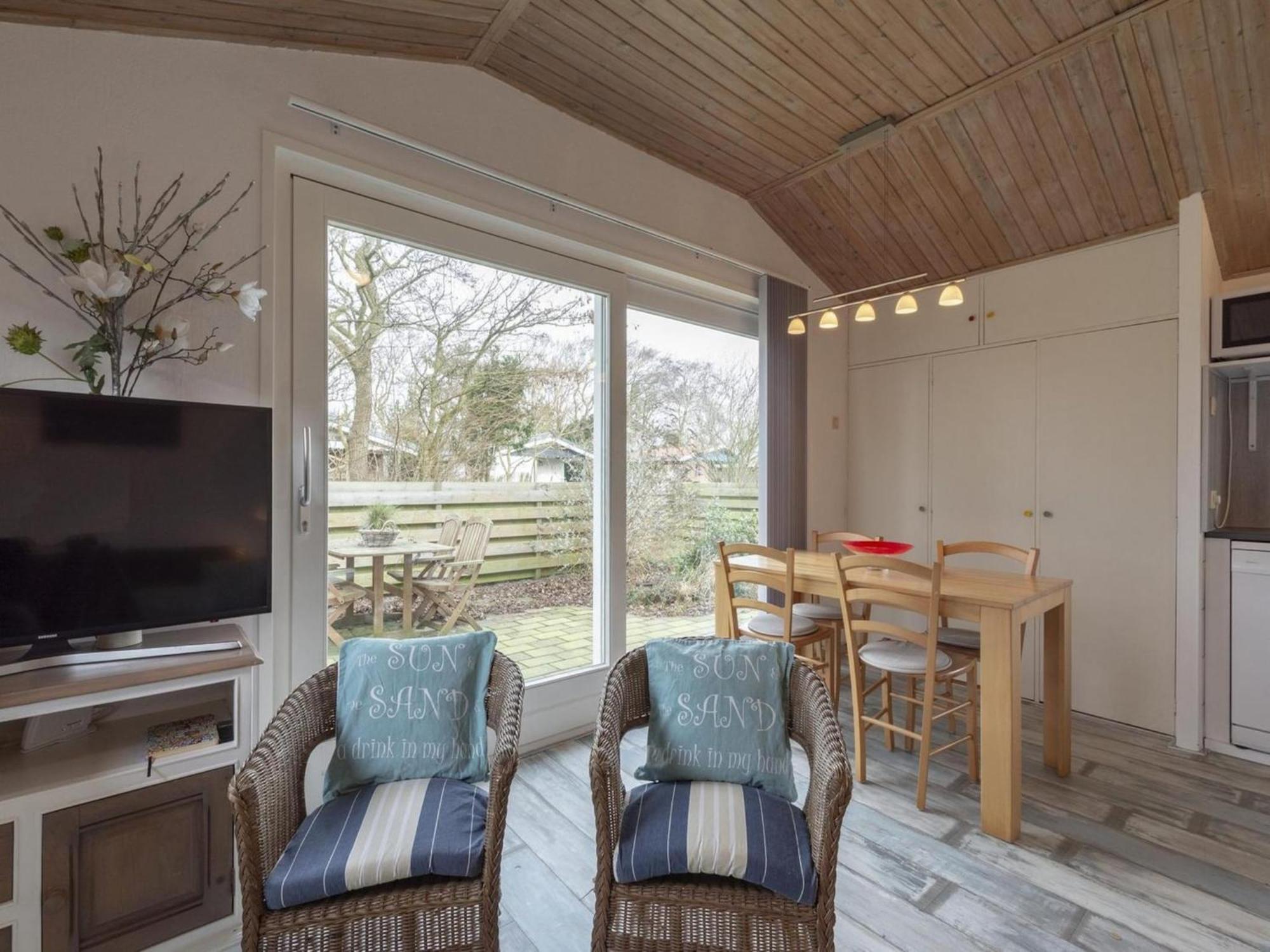 Holiday Home With Playground Callantsoog Eksteriør billede